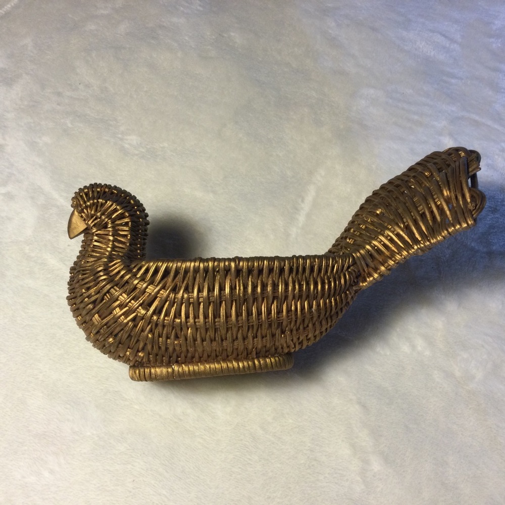 Gold Wicker Dove Basket